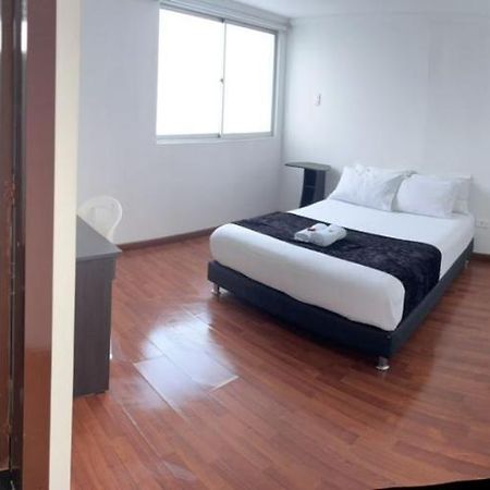 Hotel Embassy Star Bogotá Kültér fotó