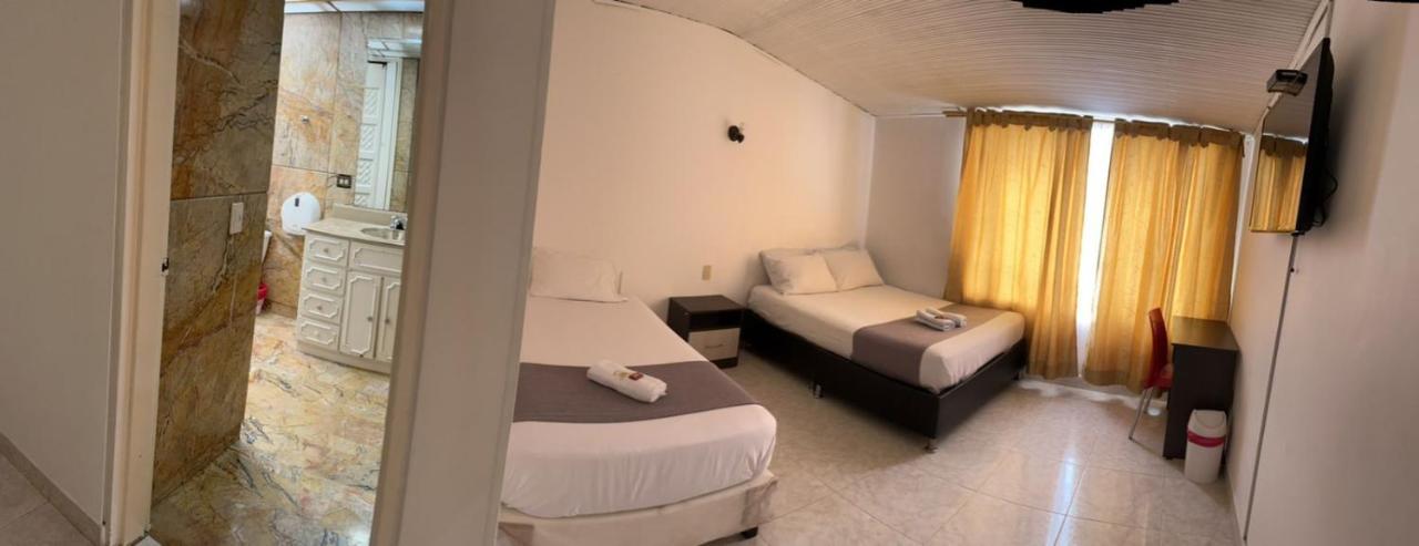 Hotel Embassy Star Bogotá Kültér fotó