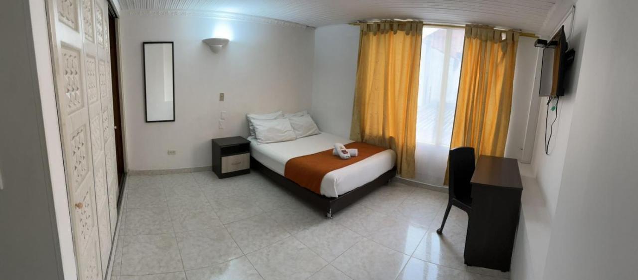 Hotel Embassy Star Bogotá Kültér fotó