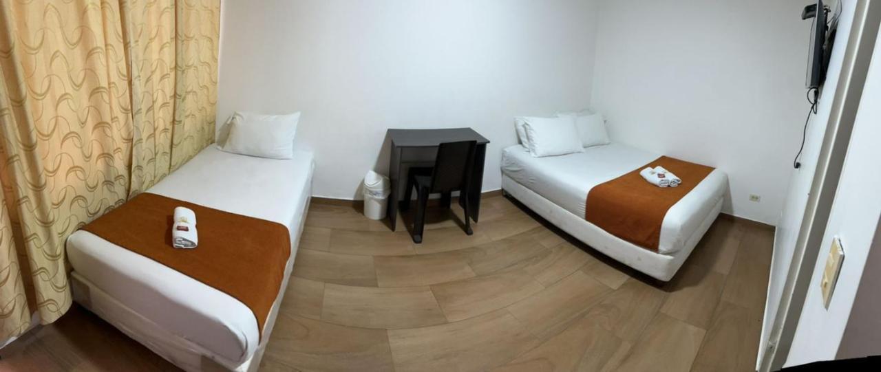 Hotel Embassy Star Bogotá Kültér fotó